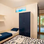 아파트 Guesthost - Modern Escape With Pool & Sunny Terrace 산레모
