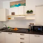 Guesthost - Modern Escape With Pool & Sunny Terrace * 산레모