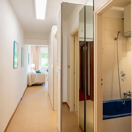 Guesthost - Modern Escape With Pool & Sunny Terrace Apartament San Remo