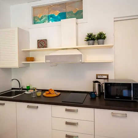 Guesthost - Modern Escape With Pool & Sunny Terrace * Sanremo